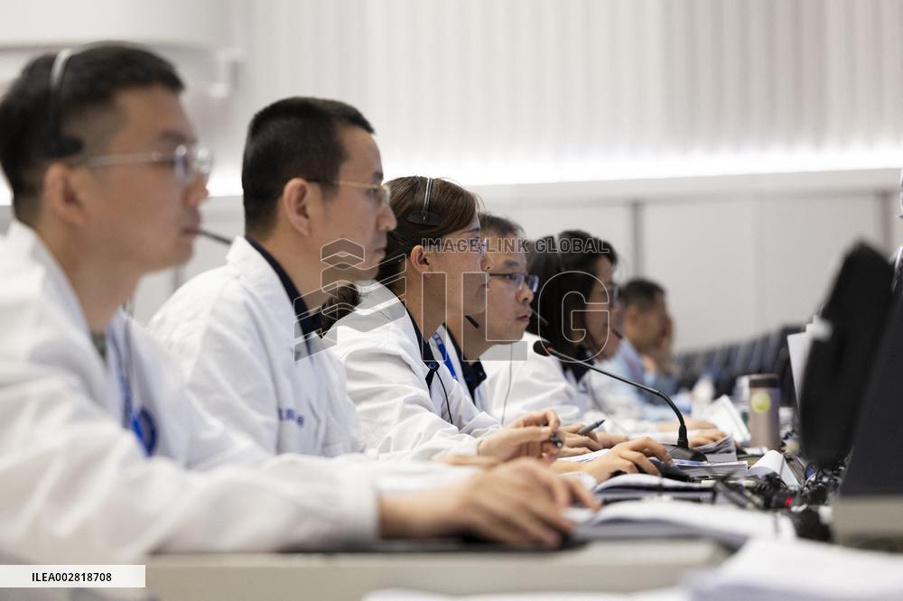 (EyesonSci)CHINA-CHANG'E-6-MOON-FAR SIDE-ASCENDER-LIFT-OFF (CN)