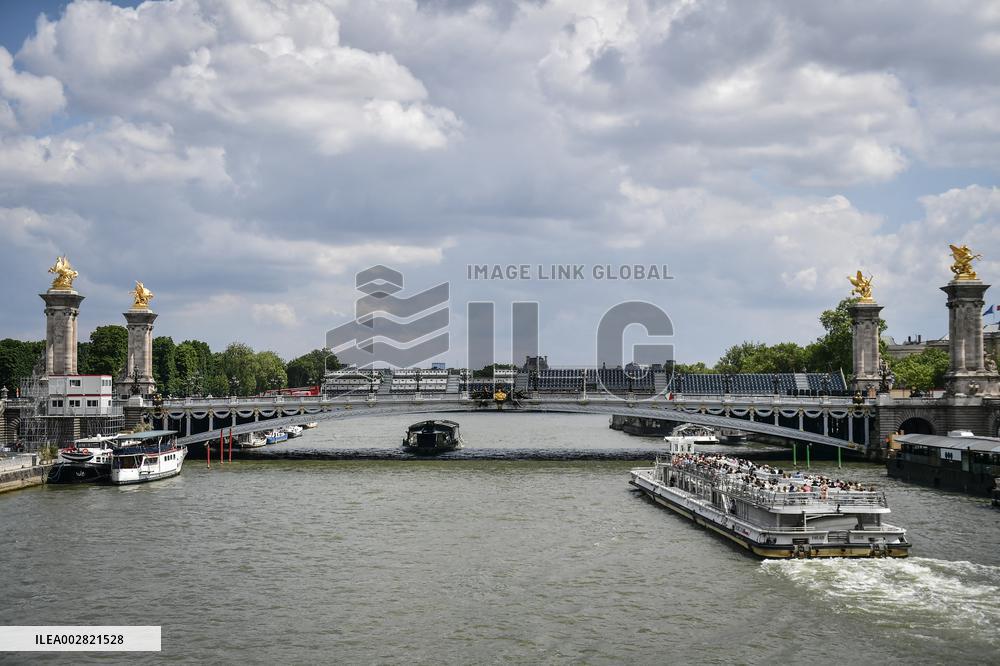 Construction work for the upcoming Olympic and Paralympic Games Paris 2024 FA