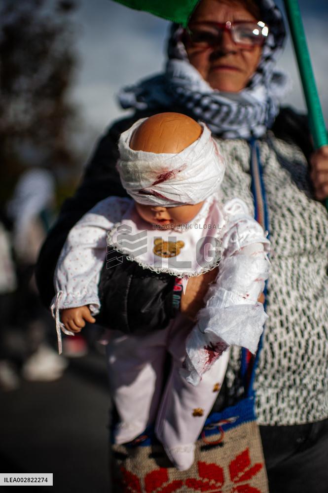 Pro-Palestine Demonstrations in Bogota
