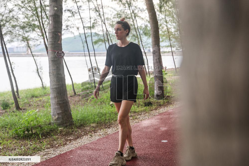 HainanOutlook | A deep bond between a French scientist and Chinese white dolphins