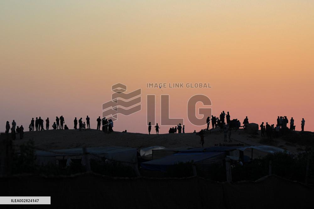 1 Million Palestinians Displaced At Rafah According To UNRWA