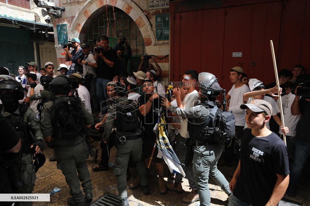 MIDEAST-JERUSALEM-JERUSALEM DAY-FLAG MARCH-CLASHES