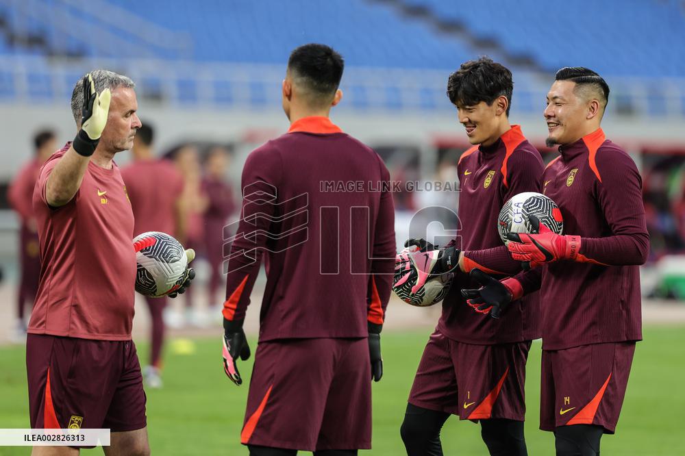 (SP)CHINA-SHENYANG-FOOTBALL-FIFA WORLD CUP QUALIFIER-CHINA VS THAILAND-TRAINING(CN)