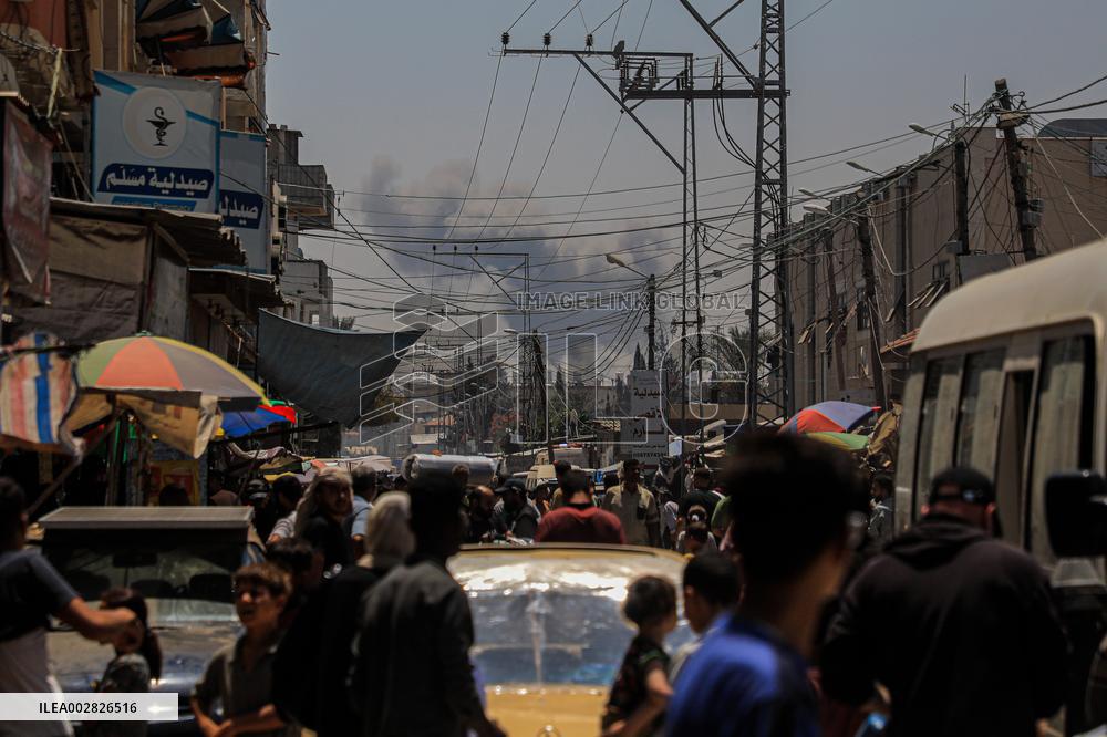 MIDEAST-GAZA-AIRSTRIKES