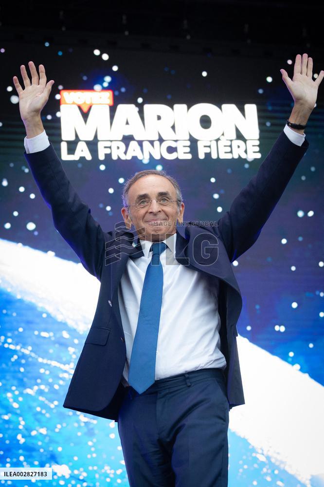 Last Campaign Meeting For Marion Marechal - Nice