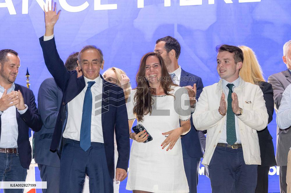 Last Campaign Meeting For Marion Marechal - Nice