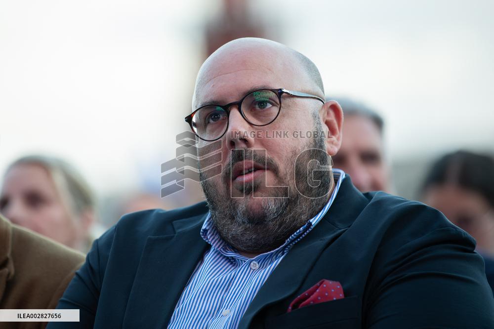 Last Campaign Meeting For Marion Marechal - Nice