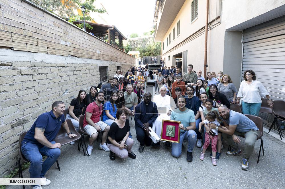 Surprise Visit of Pope Francis To Families In Garage of A Building - Rome