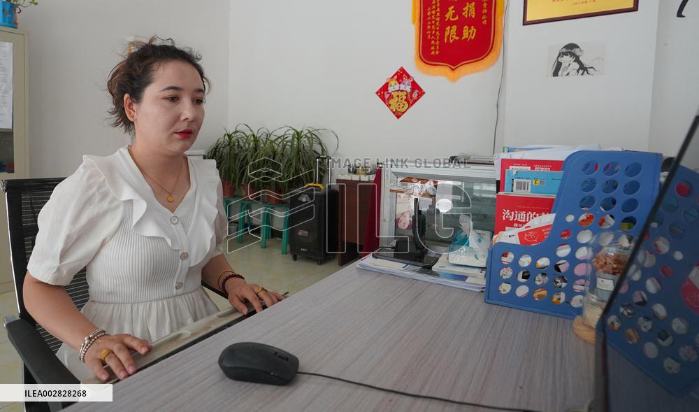 Xinhua Headlines: "Forced labor" lies bring "forced unemployment" in Xinjiang