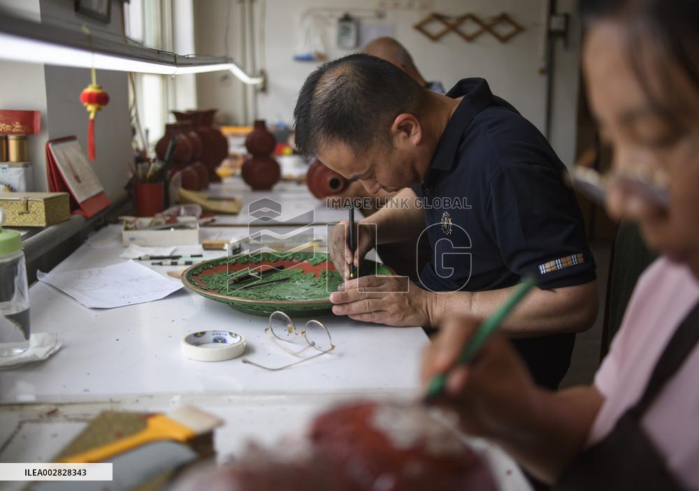 (MASTER OF CRAFTS)CHINA-CARVED LACQUER-INHERITOR-STUDIO (CN)