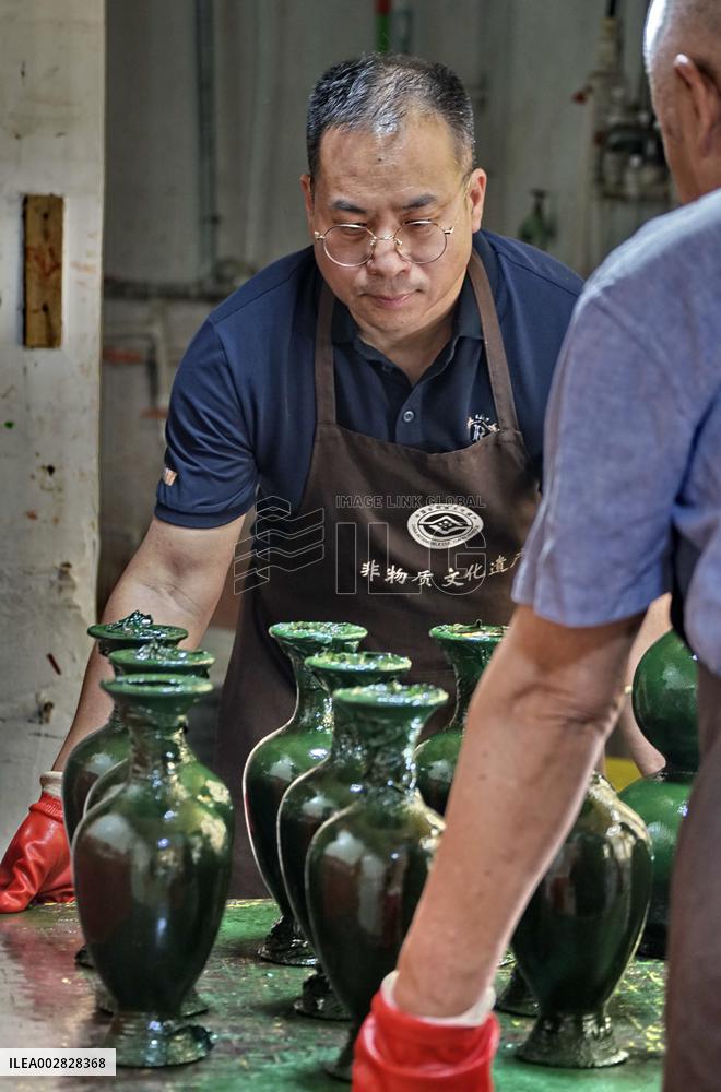 (MASTER OF CRAFTS)CHINA-CARVED LACQUER-INHERITOR-STUDIO (CN)