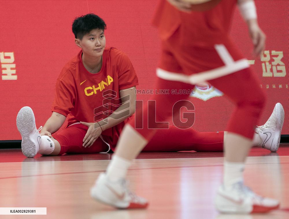 (SP)CHINA-SHAANXI-XI'AN-BASKETBALL-WOMEN-FRIENDLY-CHN VS JPN(CN)