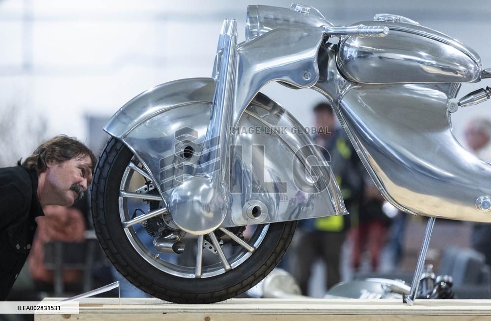 CANADA-TORONTO-MOTO CRAFT-EXHIBITION