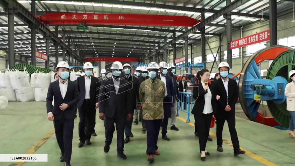 Diplomatic envoys hail transport infrastructure in China's Guizhou