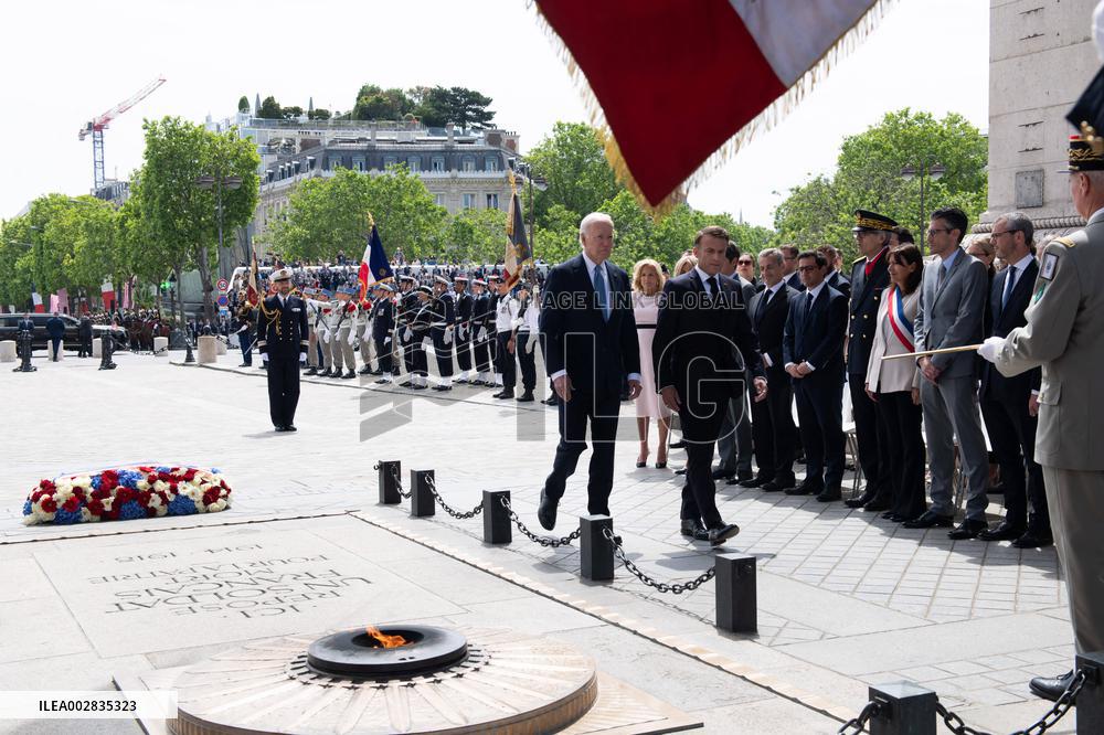 Presidents Macron And Biden At Arc de Triomphe Ceremony - Paris