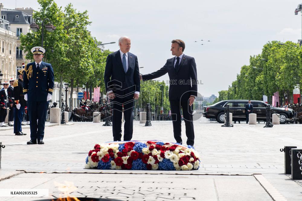 Presidents Macron And Biden At Arc de Triomphe Ceremony - Paris