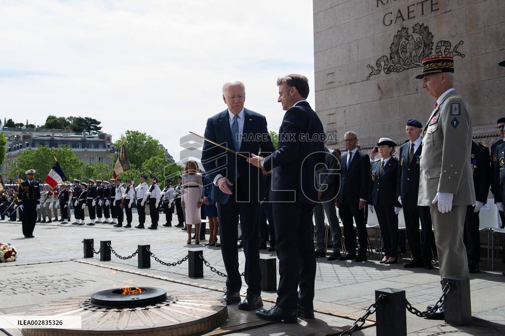 Presidents Macron And Biden At Arc de Triomphe Ceremony - Paris
