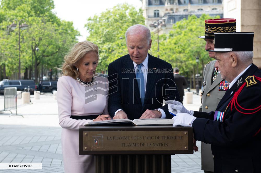 Presidents Macron And Biden At Arc de Triomphe Ceremony - Paris