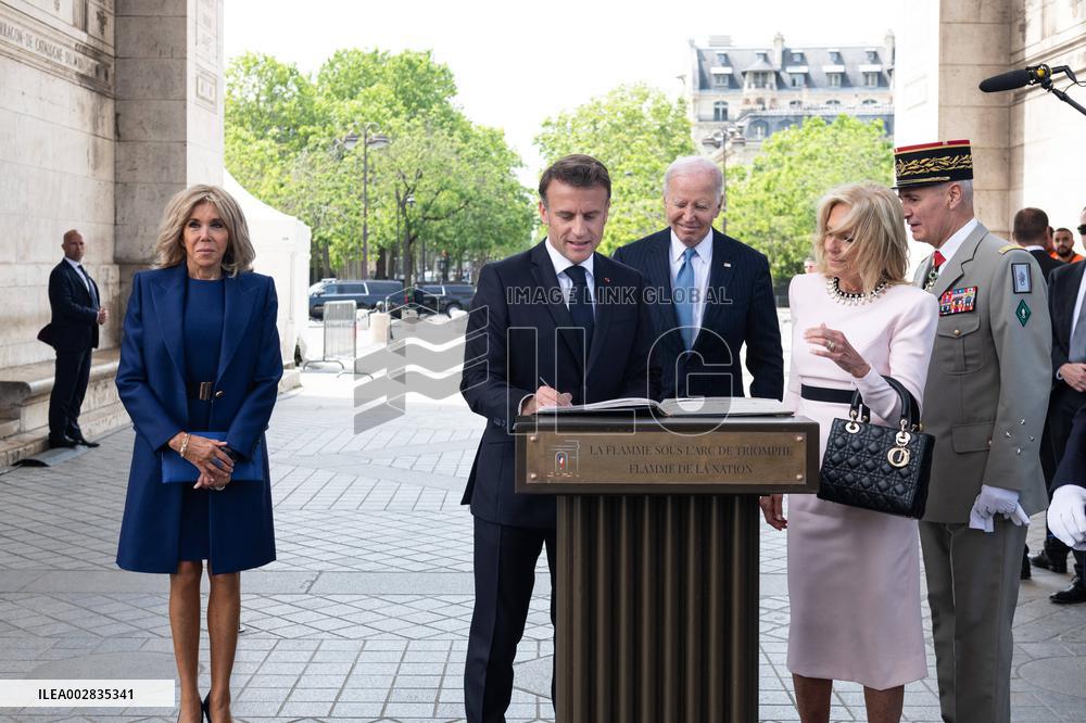Presidents Macron And Biden At Arc de Triomphe Ceremony - Paris