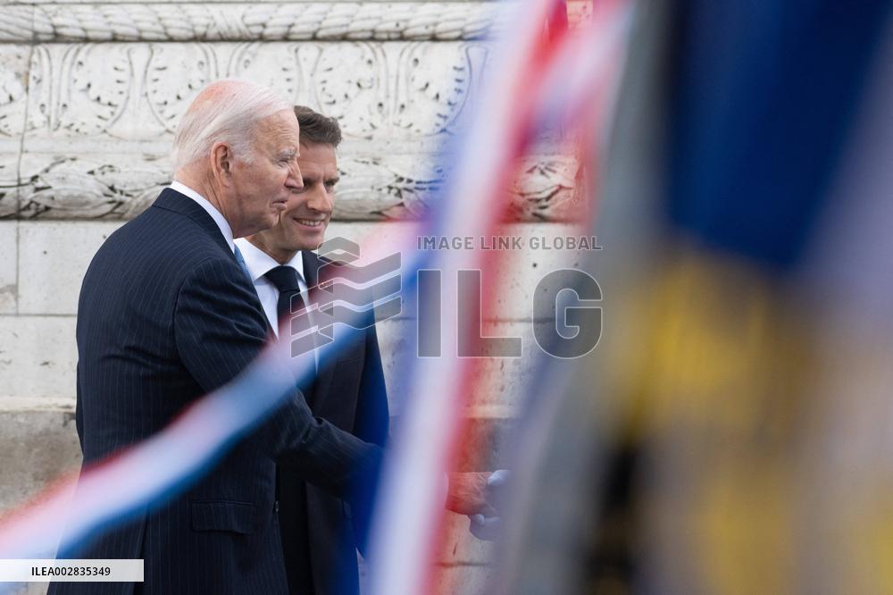 Presidents Macron And Biden At Arc de Triomphe Ceremony - Paris