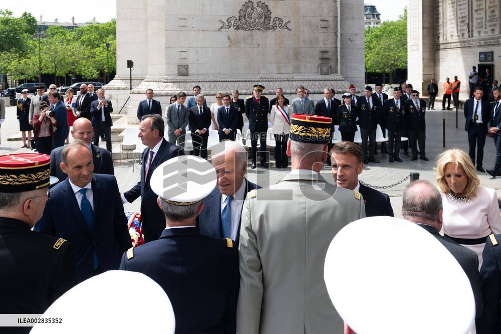Presidents Macron And Biden At Arc de Triomphe Ceremony - Paris