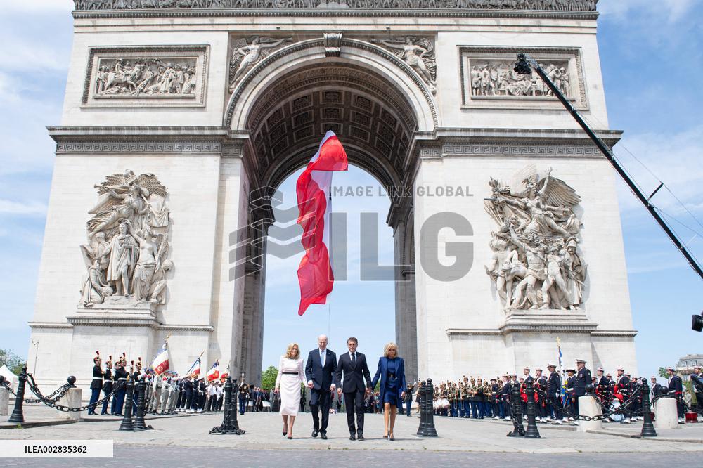 Presidents Macron And Biden At Arc de Triomphe Ceremony - Paris