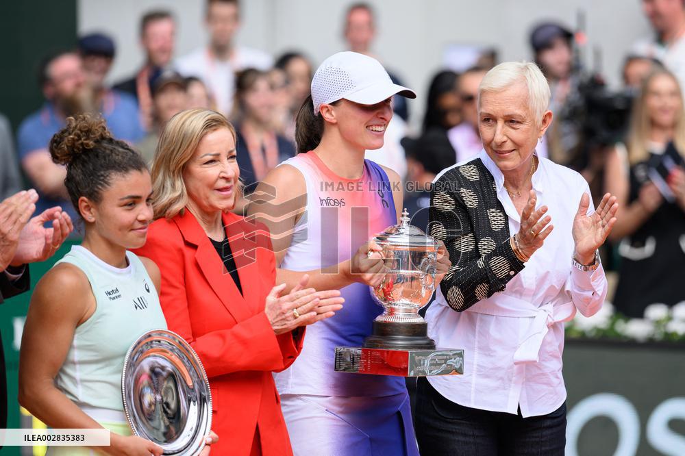 Iga Swiatek Wins Third Consecutive French Open Women's Title