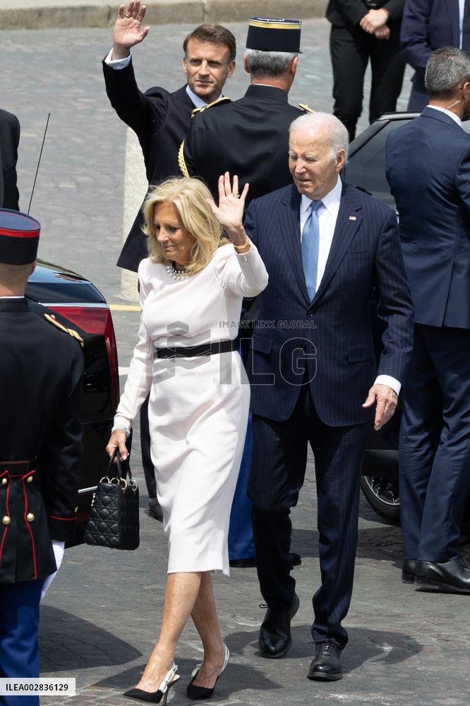 Joe Biden takes part in a Ceremony at the Arc de Triomphe - Paris