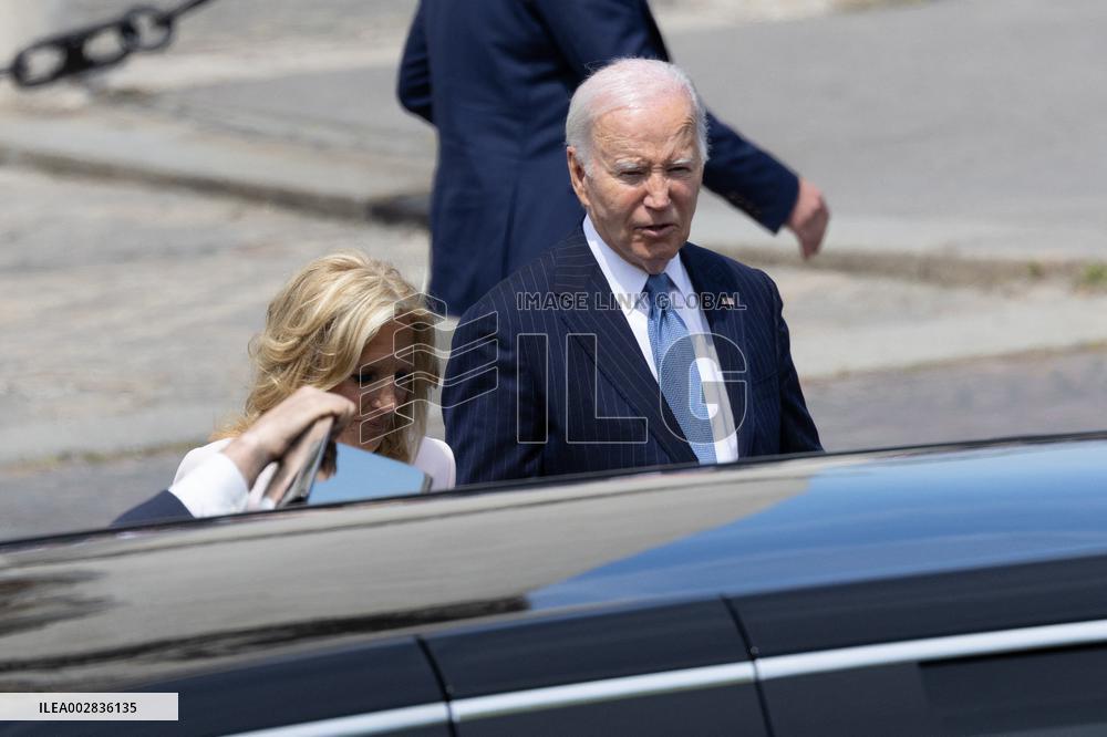 Joe Biden takes part in a Ceremony at the Arc de Triomphe - Paris