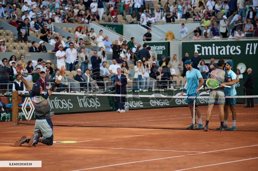 (SP)FRANCE-PARIS-TENNIS-ROLAND GARROS-FRENCH OPEN-MEN'S DOUBLES-FINAL