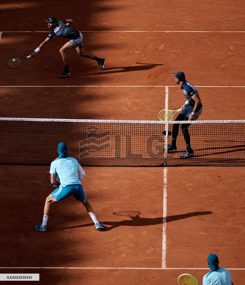 (SP)FRANCE-PARIS-TENNIS-ROLAND GARROS-FRENCH OPEN-MEN'S DOUBLES-FINAL