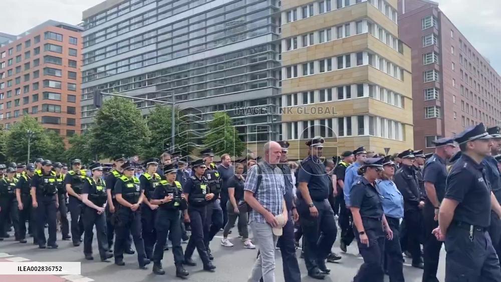 Germany: Thousands Take Part In Silent Demonstrations For Manheim Fallen Officer 2