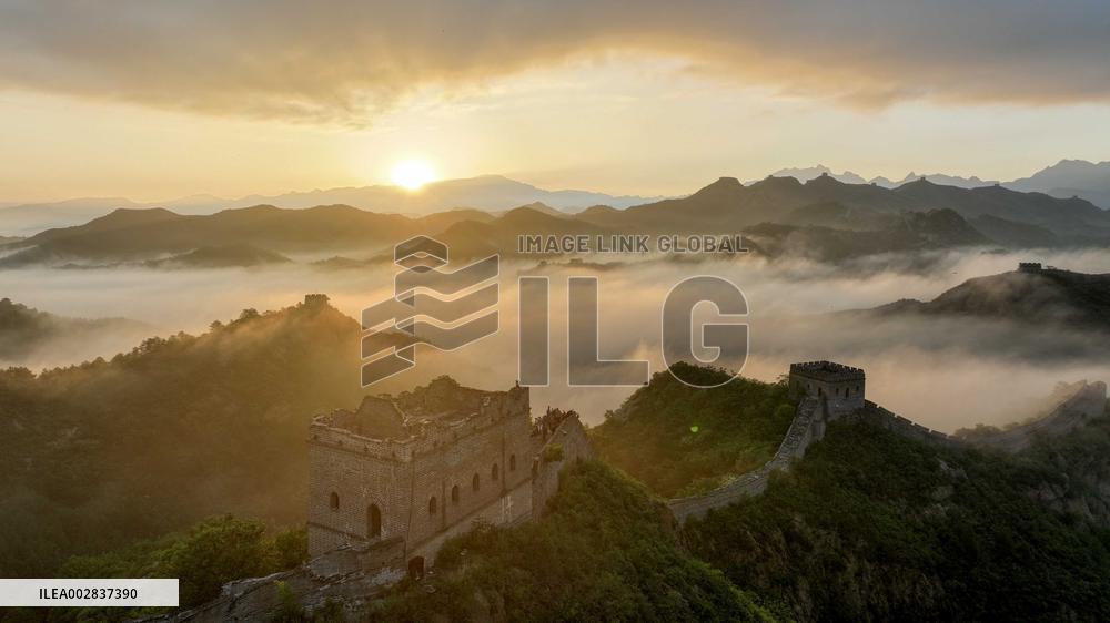 XINHUA PHOTOS OF THE DAY