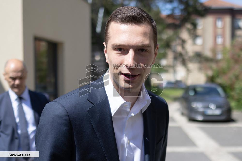 Jordan Bardella votes for the European Parliament election - Garches