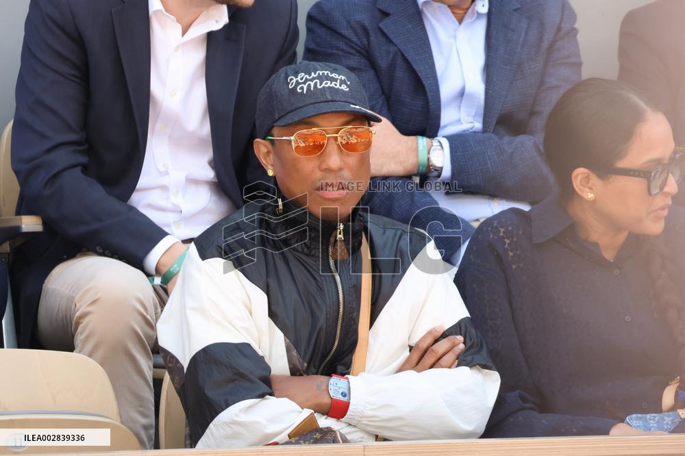 Pharrell Williams Looking Men's Final During The 2024 French Open - Village Day Fiftheeen NB