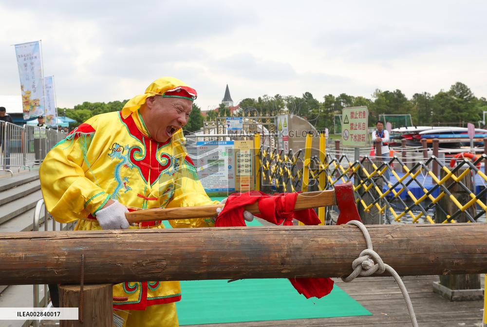 CHINA-SHANGHAI-LUODIAN DRAGON BOATING CUSTOMS (CN)