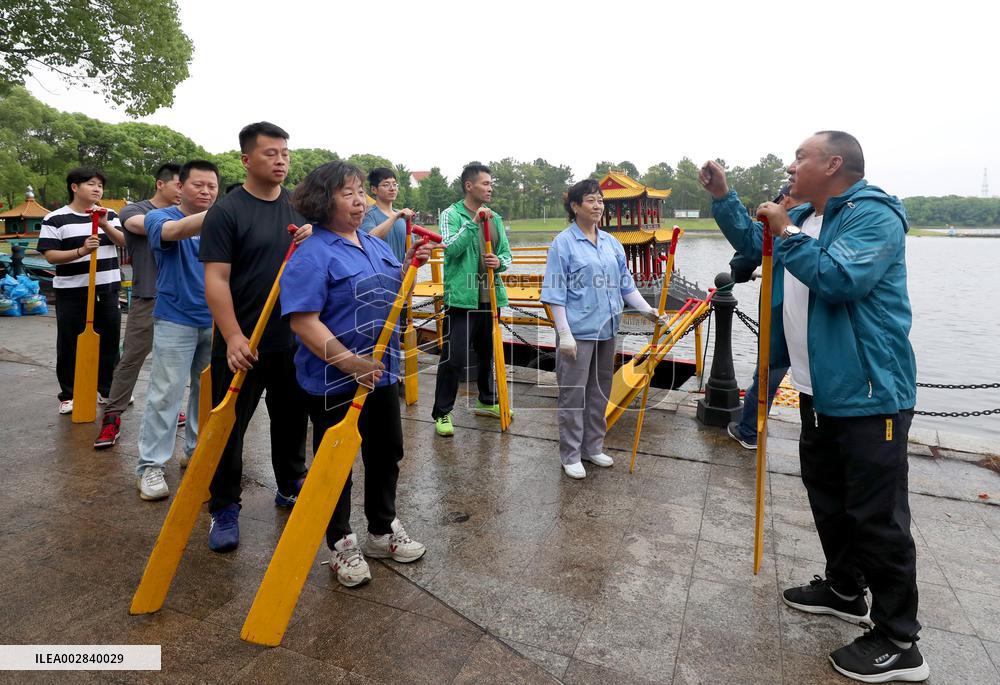 CHINA-SHANGHAI-LUODIAN DRAGON BOATING CUSTOMS (CN)