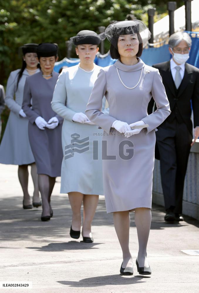 10th anniv. of Prince Katsura's passing