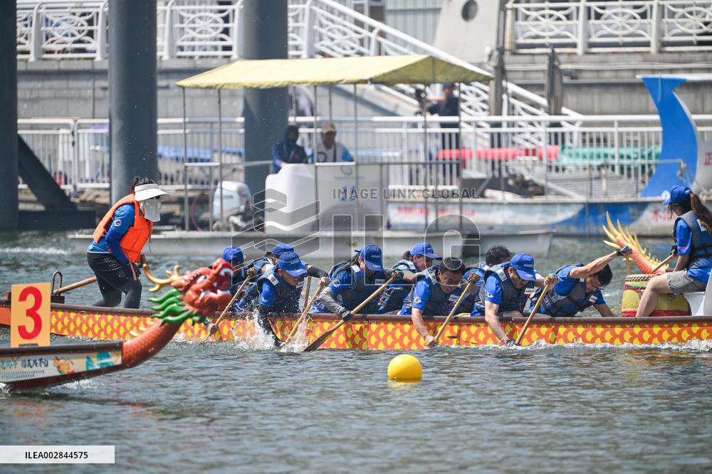 (SP)CHINA-TIANJIN-DRAGON BOAT-LAURA (CN)