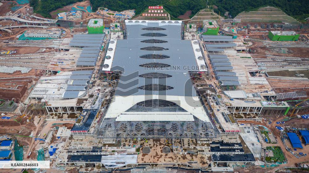 Chongqing East Railway Station Construction