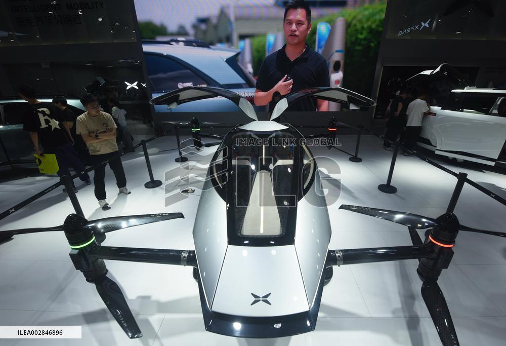 XPENG Voyager X2 Flying Car