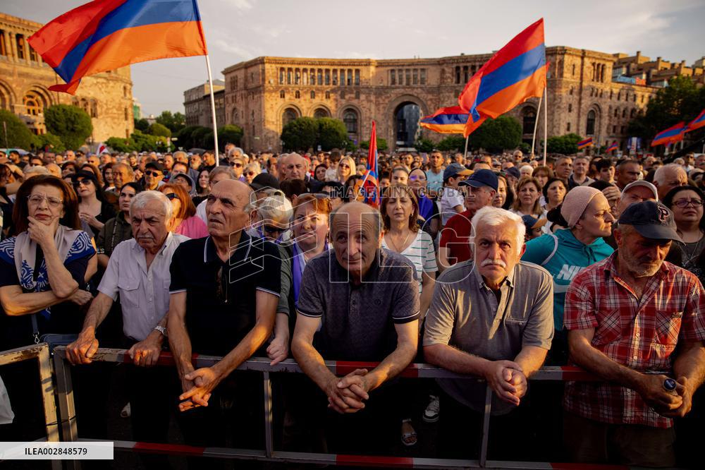 Archbishop Galstanyan Calls For Nonstop Protests To Push Pashinian Out - Yerevan