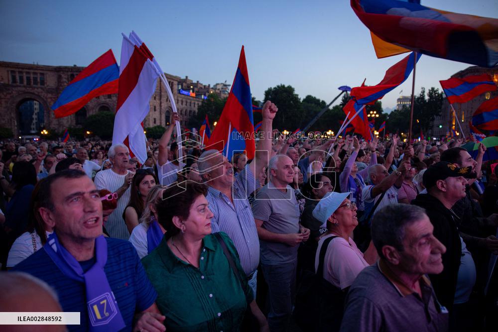 Archbishop Galstanyan Calls For Nonstop Protests To Push Pashinian Out - Yerevan