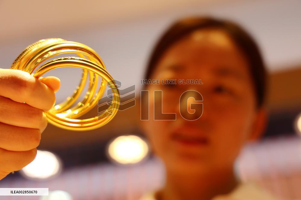 A Gold Shop in Binzhou