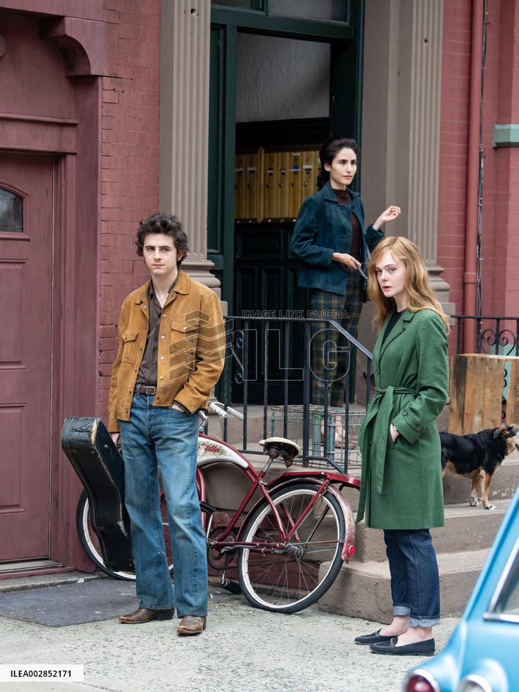 A Complete Unknown Set - NYC