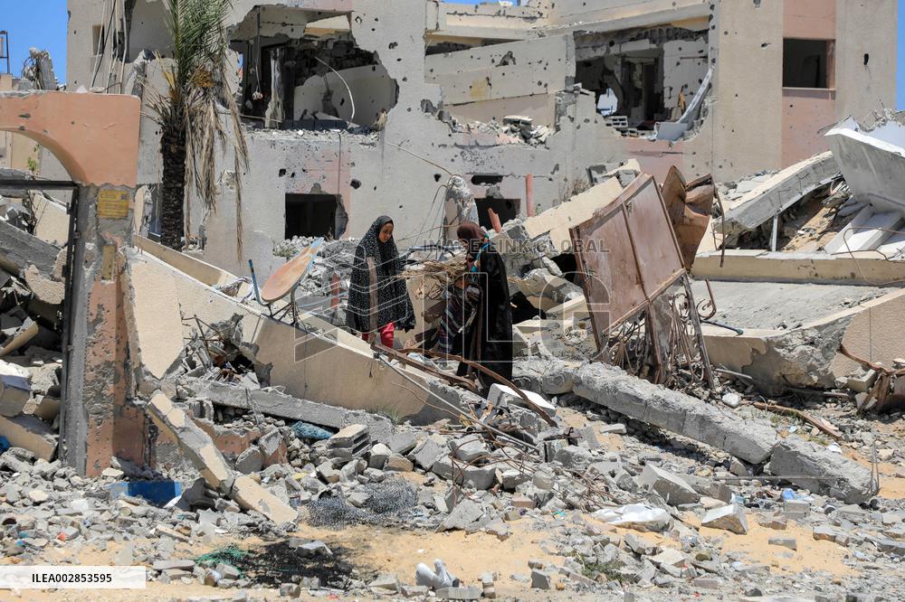 MIDEAST-GAZA-KHAN YOUNIS-DESTRUCTION