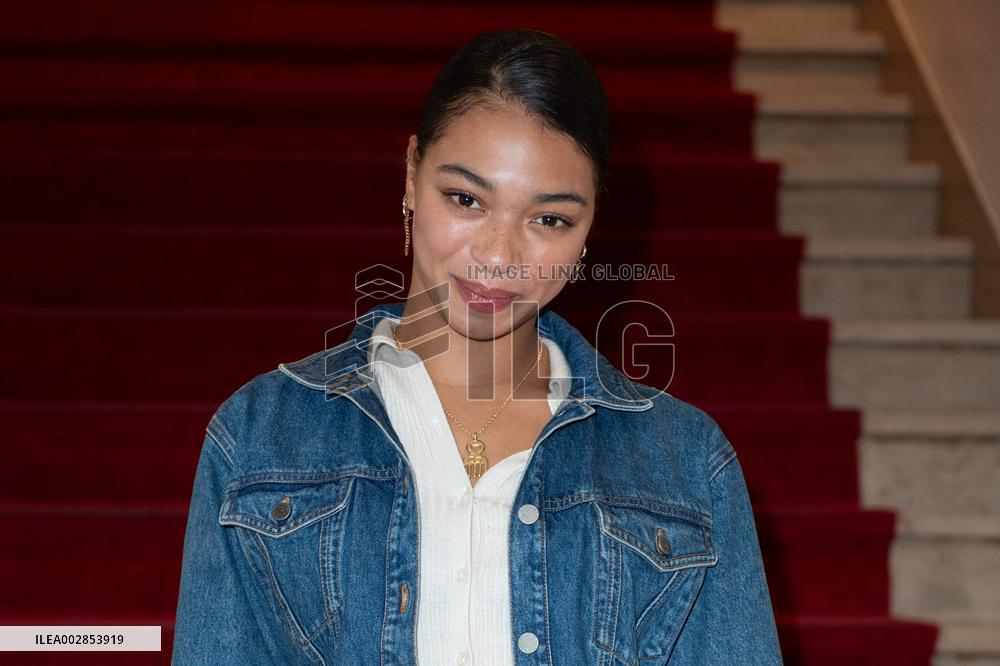 Exclusive - Gloria Premiere Paris