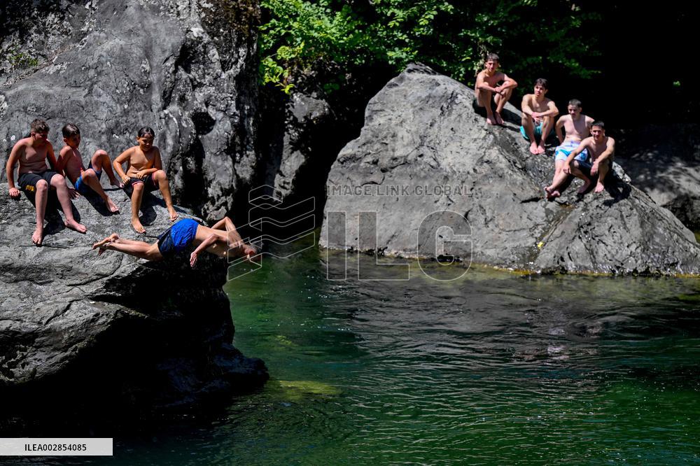 NORTH MACEDONIA-TRESKA RIVER-HOT WEATHER