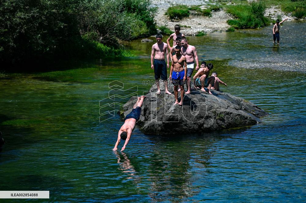 NORTH MACEDONIA-TRESKA RIVER-HOT WEATHER