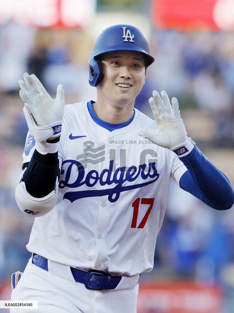 Baseball: Rangers vs. Dodgers